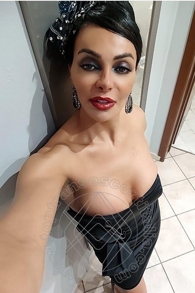 Foto selfie 235 di Kartika transexescort Brescia