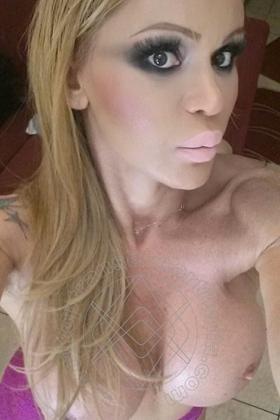 Foto selfie 19 di Evelyn Braga transexescort Milano