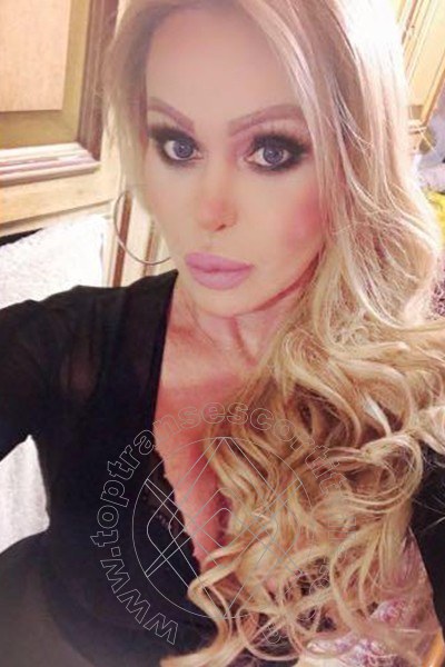 Foto selfie 21 di Evelyn Braga transexescort Milano