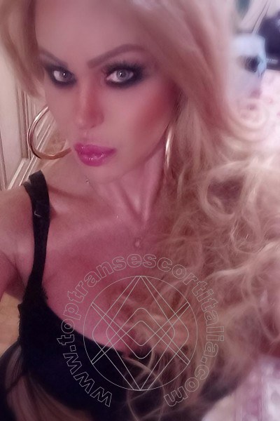 Foto selfie 11 di Evelyn Braga transexescort Milano