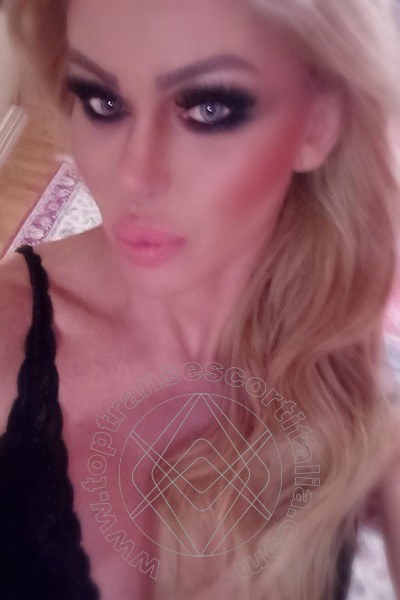 Foto selfie 8 di Evelyn Braga transexescort Milano