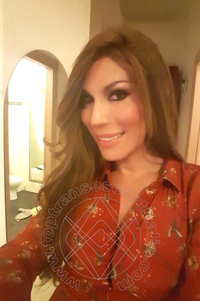 Foto selfie 41 di Gisela transexescort Civitanova Marche