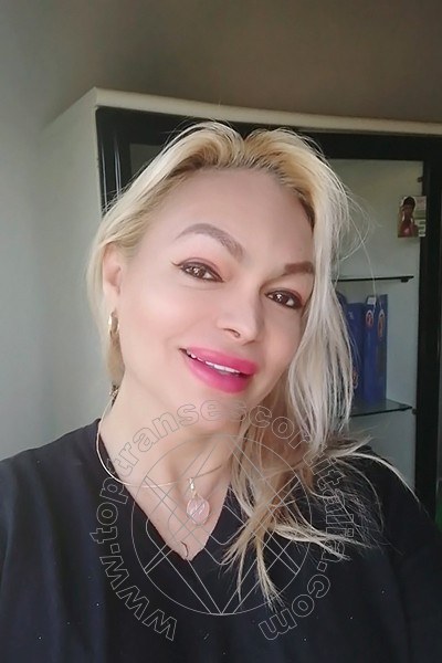 Foto selfie 2 di Karolina Colombiana transexescort Solingen