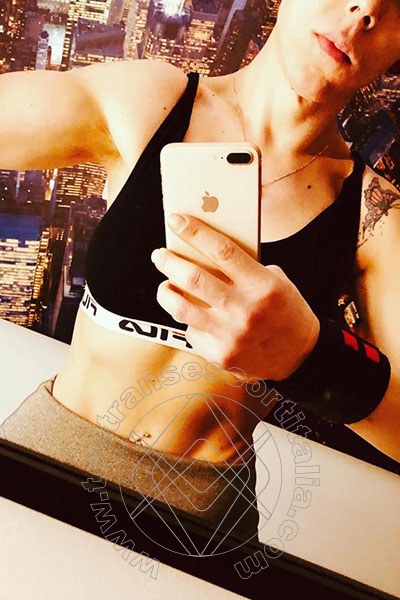 Foto selfie 19 di Giselly Kherllakian transexescort Colonnella