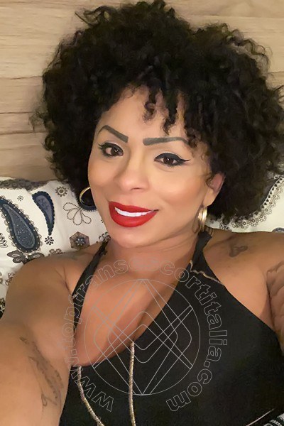 Foto selfie 11 di Thayla Santos Pornostar transexescort Milano