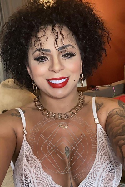 Foto selfie 15 di Thayla Santos Pornostar transexescort Milano