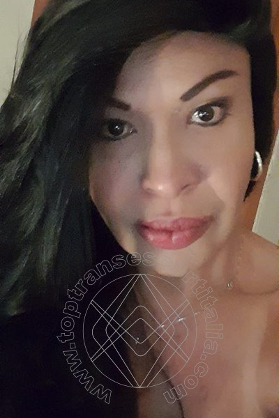 Foto selfie 98 di Tainá Oliveira transexescort Prato