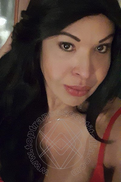 Foto selfie 100 di Tainá Oliveira transexescort Prato