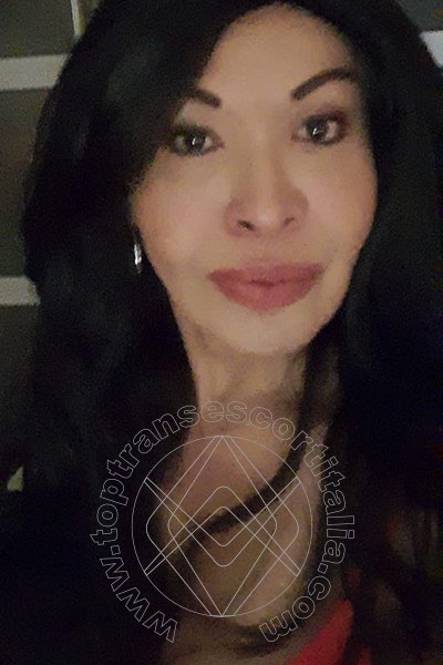 Foto selfie 90 di Tainá Oliveira transexescort Prato