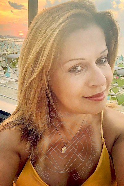 Foto selfie 2 di Linda Blond transexescort Rimini