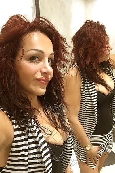 Foto selfie 32 di Carla Attrice Italiana transexescort Napoli