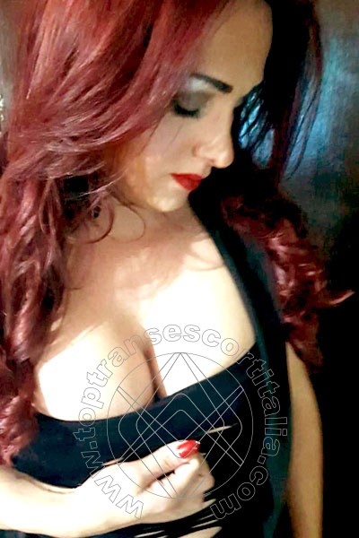 Foto selfie 60 di Carla Attrice Italiana transexescort Napoli