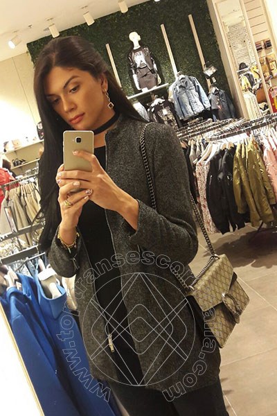 Foto selfie 35 di Paula Bituschini transexescort Genova