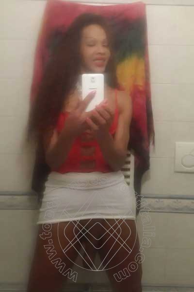 Foto selfie hot 11 di Deborah Ts transexescort Cinisello Balsamo