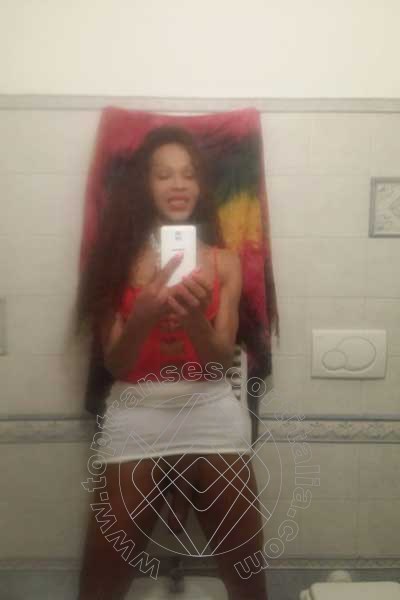 Foto selfie hot 8 di Deborah Ts transexescort Cinisello Balsamo