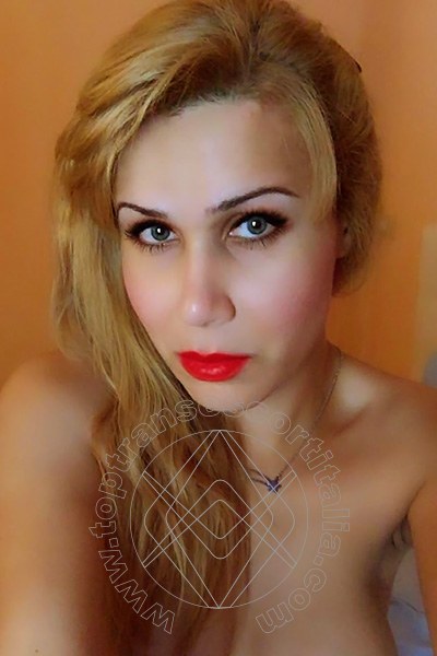 Foto selfie 34 di Jenny Lopez transexescort Busto Arsizio