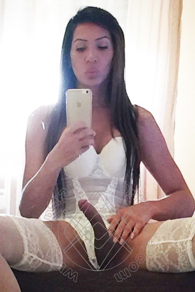 Foto selfie hot 3 di Eliana transexescort Cannes