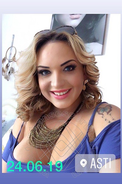 Foto selfie 47 di Dottoressa Mony transexescort Merano