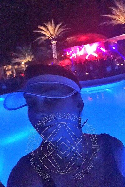 Foto selfie 42 di Allana transexescort Riccione