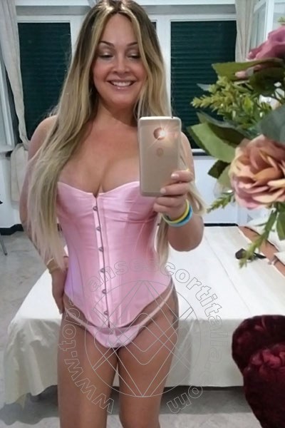 Foto selfie 44 di Dayane Callegare Pornostar transexescort Albissola Marina