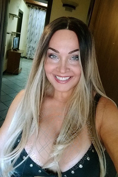 Foto selfie 51 di Dayane Callegare Pornostar transexescort Albissola Marina