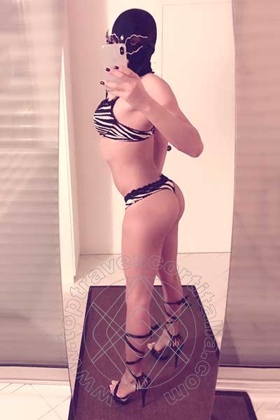 Foto selfie 95 di Samantha Dumont transexescort Riccione
