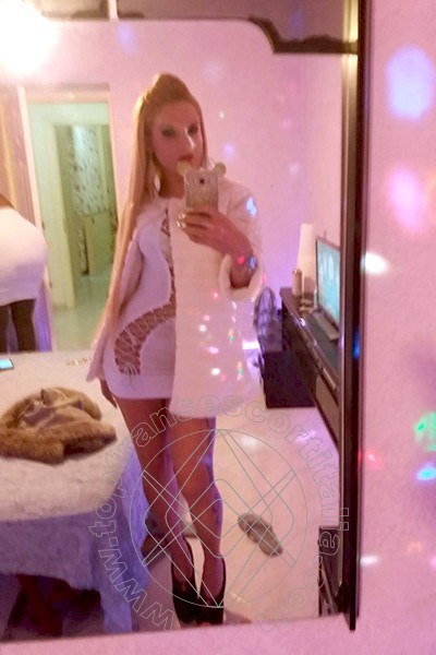 Foto selfie 76 di Susanna transexescort Roma