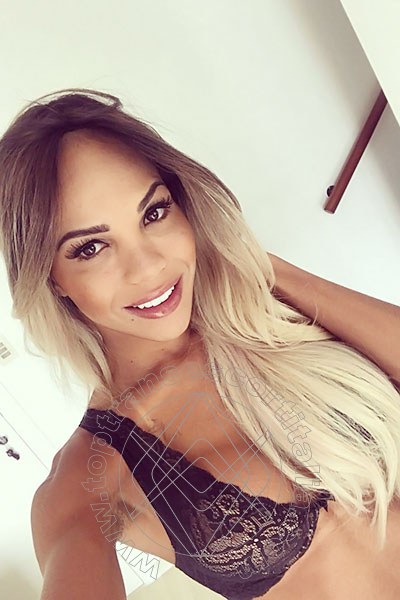 Foto selfie 35 di Rebecca Ferraz Pornostar transexescort Roma