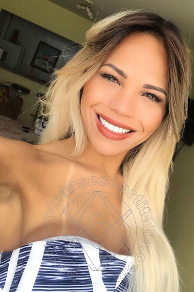 Foto selfie 40 di Rebecca Ferraz Pornostar transexescort Roma