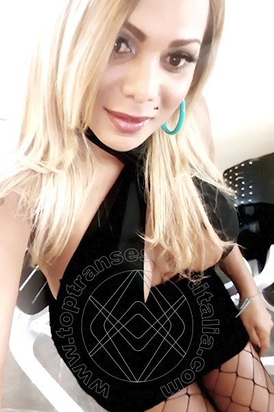 Foto selfie 34 di Carolina Hot transexescort Lecce