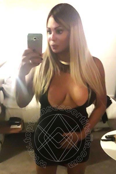 Foto selfie 55 di Carolina Hot transexescort Lecce