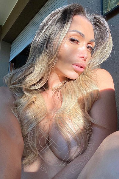 Foto selfie 55 di Nina La Vera Dea transexescort Ginevra