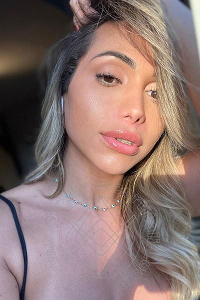 Foto selfie 50 di Nina La Vera Dea transexescort Ginevra