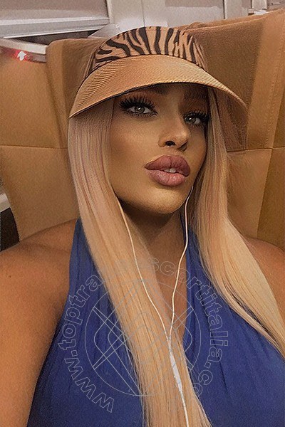 Foto selfie 24 di Ayda Gold transexescort Lugano