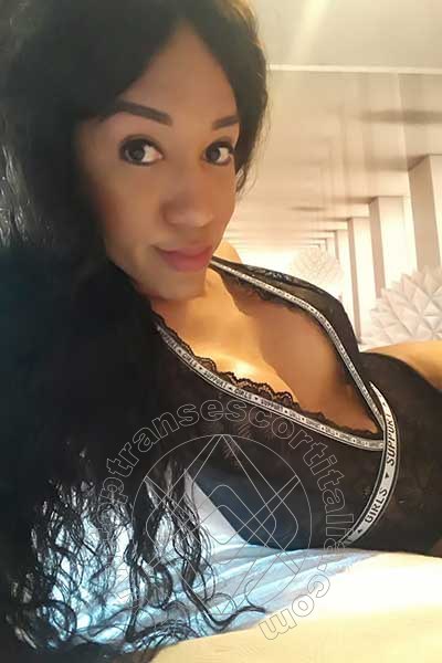 Foto selfie 34 di Amanda Ferre' transexescort Milano