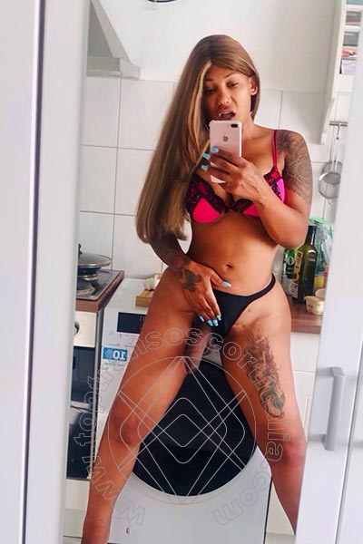 Foto selfie hot di Aline Belinelo transexescort Mannheim