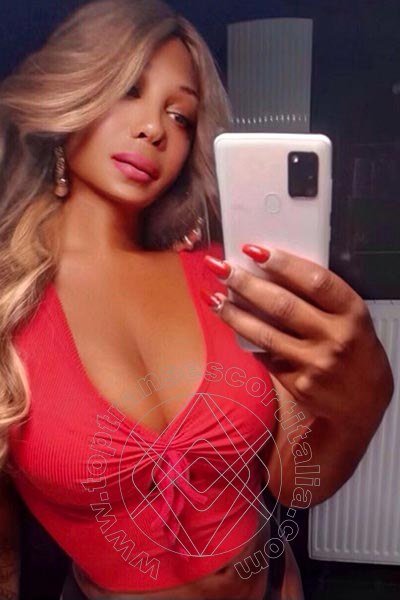 Foto selfie 5 di Aline Belinelo transexescort Mannheim