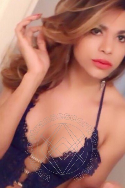 Foto selfie 17 di Danyella Alves Pornostar transexescort Lido Di Camaiore