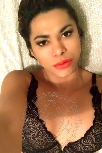 Foto selfie 21 di Danyella Alves Pornostar transexescort Lido Di Camaiore