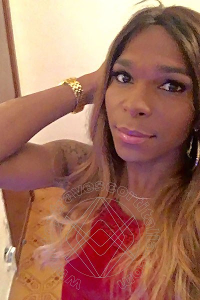 Foto selfie 175 di Thais Melo transexescort Roma