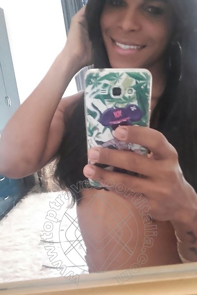 Foto selfie 184 di Thais Melo transexescort Roma