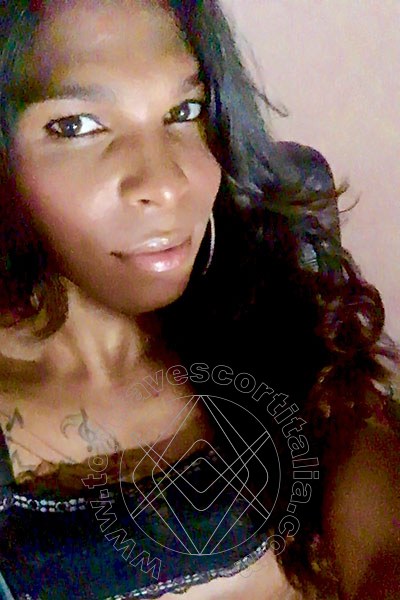 Foto selfie 183 di Thais Melo transexescort Roma