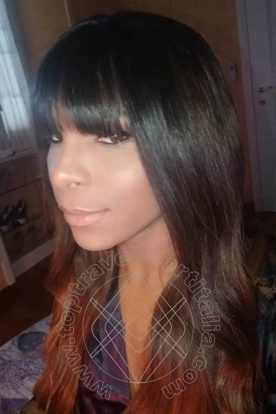 Foto selfie 49 di Thais Melo transexescort Roma
