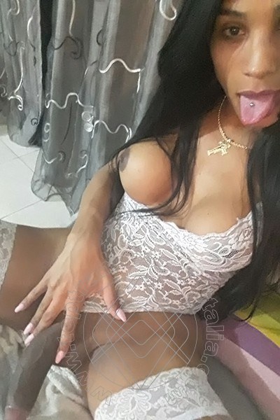 Foto selfie hot 62 di Mikaella Pimentell Pornostar transexescort Roma