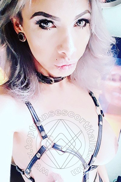 Foto selfie 41 di Deborah Myers transexescort Alba Adriatica