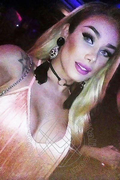 Foto selfie 121 di Kalena Rios Pornostar transexescort Milano