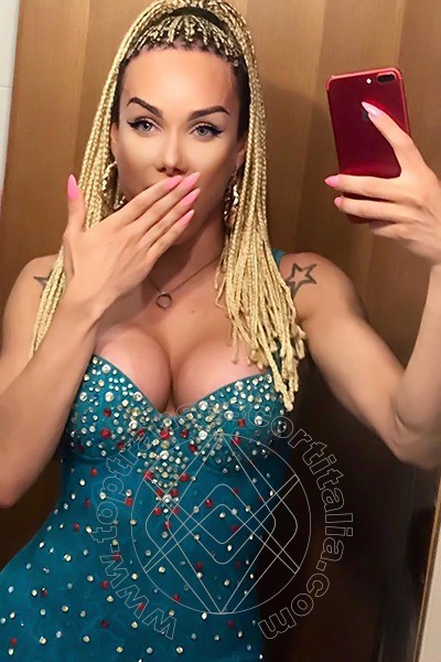 Foto selfie 29 di Kalena Rios Pornostar transexescort Milano