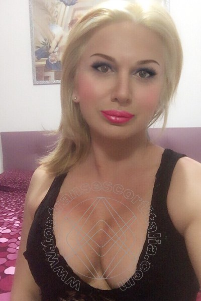 Foto selfie 20 di Eva Ferrari L'italiana transexescort Roma