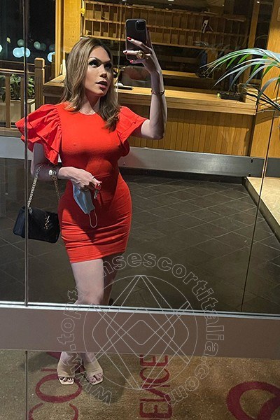 Foto selfie 2 di Isis Gatti transexescort Roma