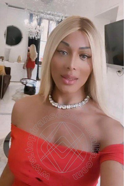 Foto selfie 12 di Camilla Brazil transexescort Roma